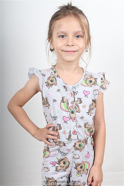 Çocuk Oyuncular Adayımız Asel