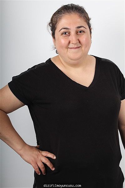 Kadın Oyuncular Adayımız Özlem