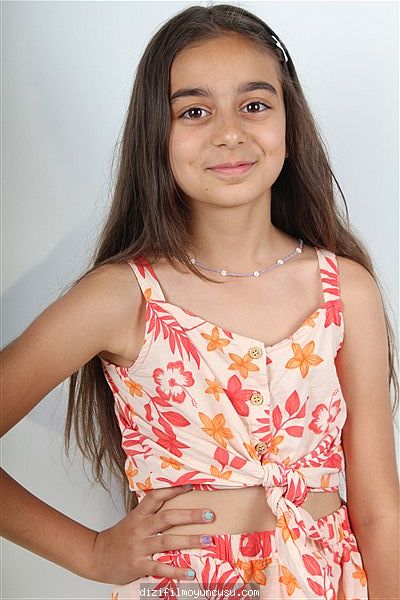 Çocuk Oyuncular Adayımız Hira