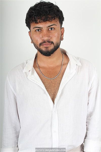 Kadın Oyuncular Adayımız Murat