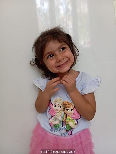 Çocuk Oyuncular Adayımız Eda