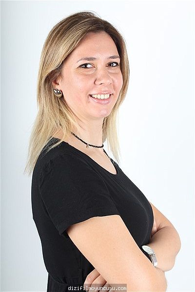 Kadın Oyuncular Adayımız Emine