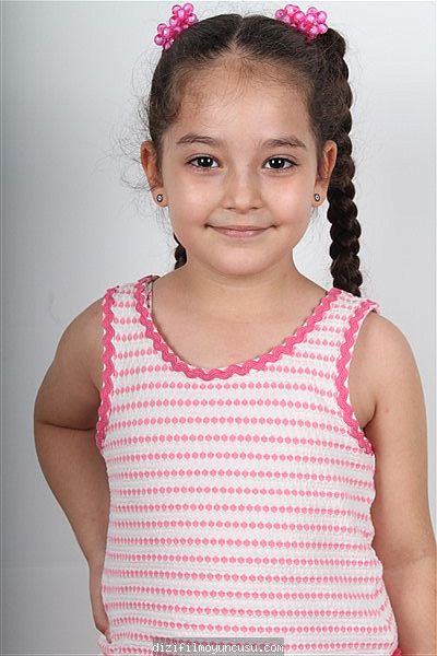Çocuk Oyuncular Adayımız Kumsal