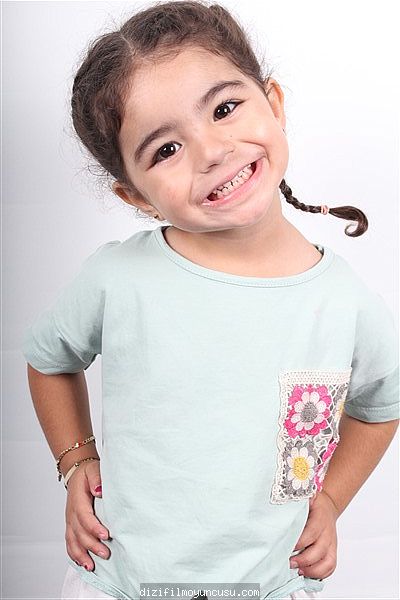 Çocuk Oyuncular Adayımız Asel