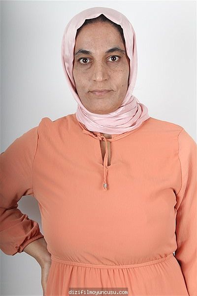 Kadın Oyuncular Adayımız Remziye