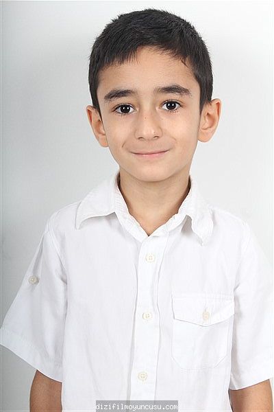 Çocuk Oyuncular Adayımız Yoldaş