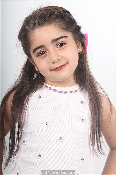 Çocuk Oyuncular Adayımız Asya