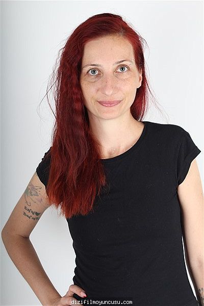 Kadın Oyuncular Adayımız Burcu