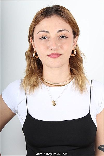 Kadın Oyuncular Adayımız Sarenur