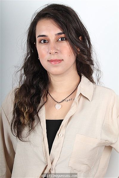 Kadın Oyuncular Adayımız Shayesteh