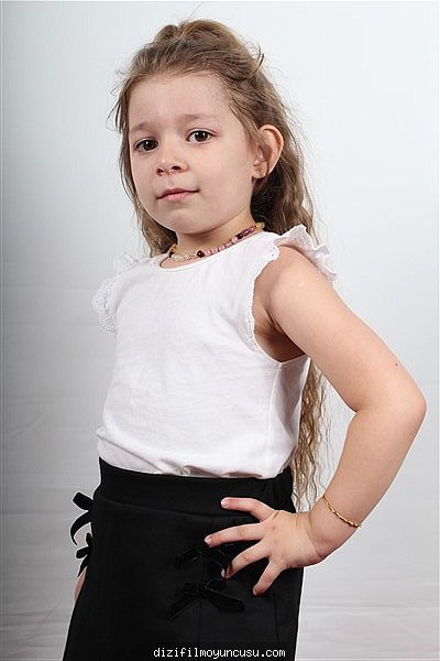 Çocuk Oyuncular Adayımız Alya