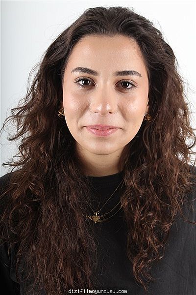 Kadın Oyuncular Adayımız İnci