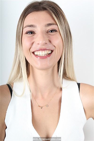 Kadın Oyuncular Adayımız Melike
