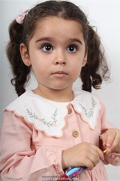 Çocuk Oyuncular Adayımız Alya