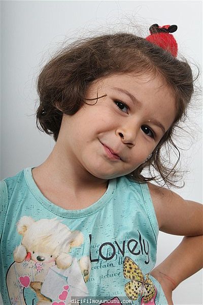 Çocuk Oyuncular Adayımız Zeynep