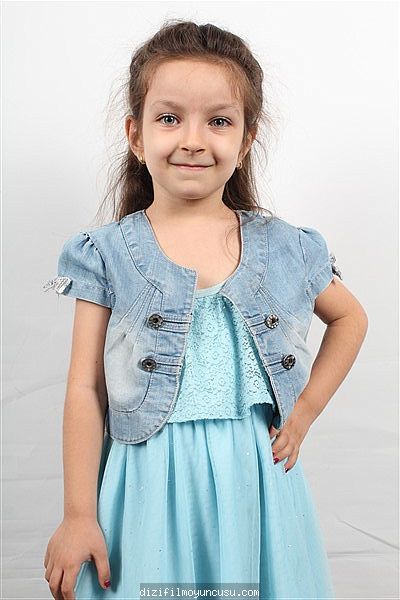 Çocuk Oyuncular Adayımız Elif