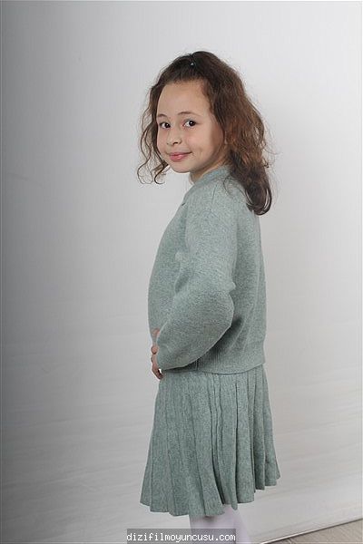Çocuk Oyuncular Adayımız Azra