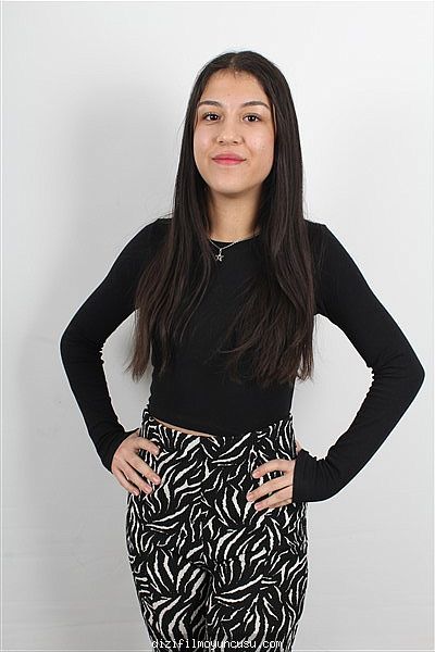 Çocuk Oyuncular Adayımız Esra