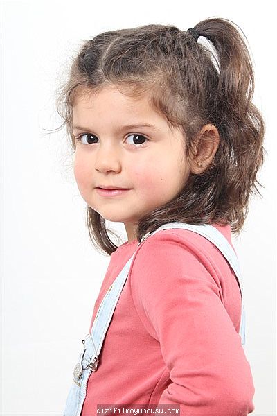 Çocuk Oyuncular Adayımız Hüdanur