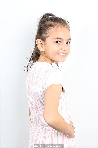 Çocuk Oyuncular Adayımız Eda