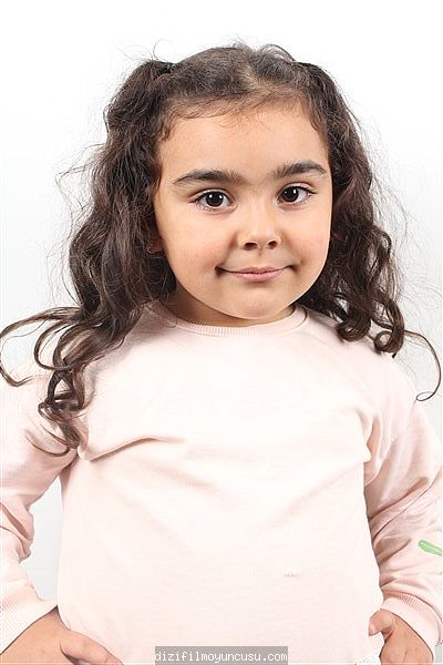 Çocuk Oyuncular Adayımız Açelya