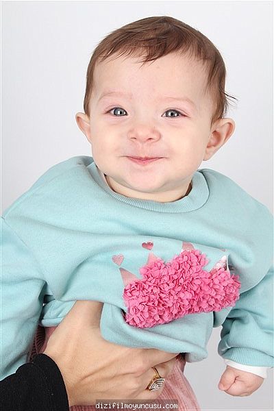 Çocuk Oyuncular Adayımız Elisa