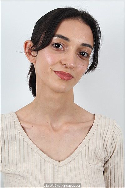 Kadın Oyuncular Adayımız İrem