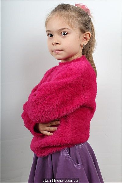 Çocuk Oyuncular Adayımız Hira
