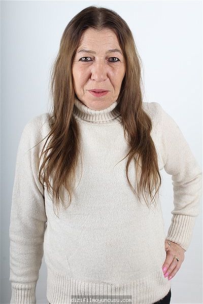 Kadın Oyuncular Adayımız Yasemin