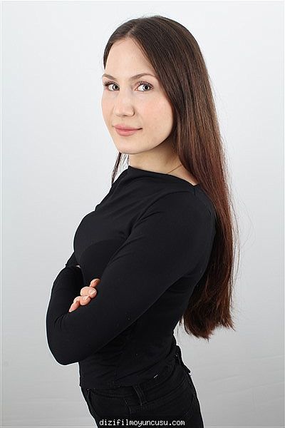 Kadın Oyuncular Adayımız Dilara