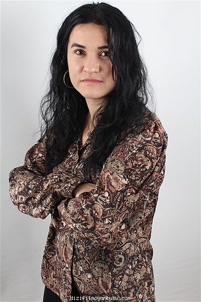 Kadın Oyuncular Adayımız Gülnur