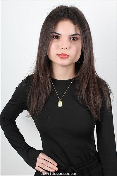 Çocuk Oyuncular Adayımız Berra