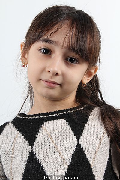 Çocuk Oyuncular Adayımız Eda