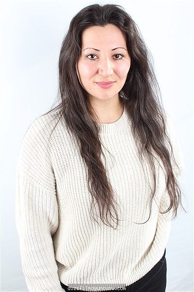 Kadın Oyuncular Adayımız Esra