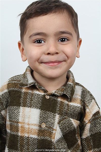 Çocuk Oyuncular Adayımız Yiğit