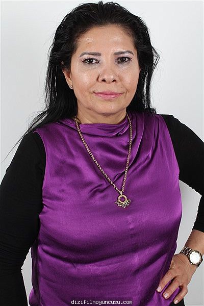 Kadın Oyuncular Adayımız Nilüfer