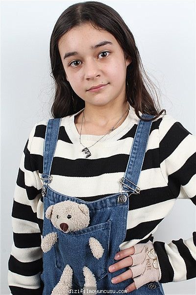 Çocuk Oyuncular Adayımız Esma