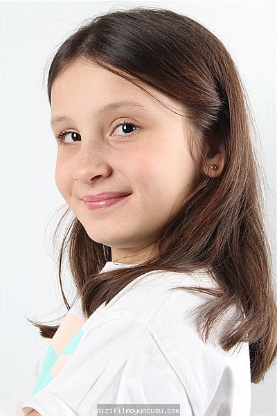 Çocuk Oyuncular Adayımız Almina