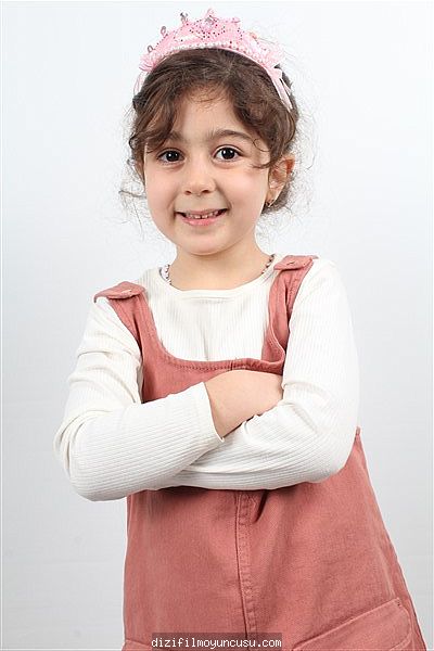 Çocuk Oyuncular Adayımız Zeynep