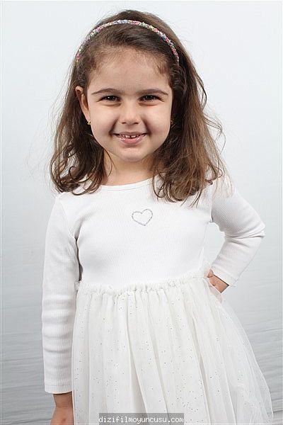 Çocuk Oyuncular Adayımız Amine