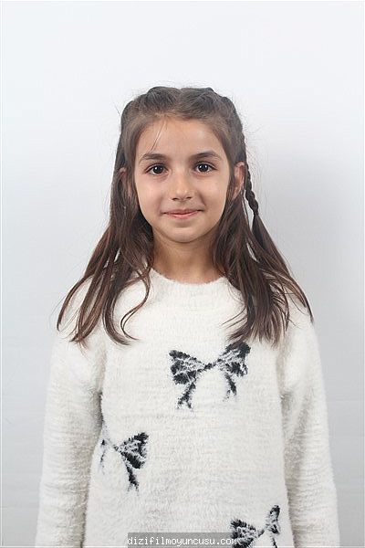 Çocuk Oyuncular Adayımız Hira
