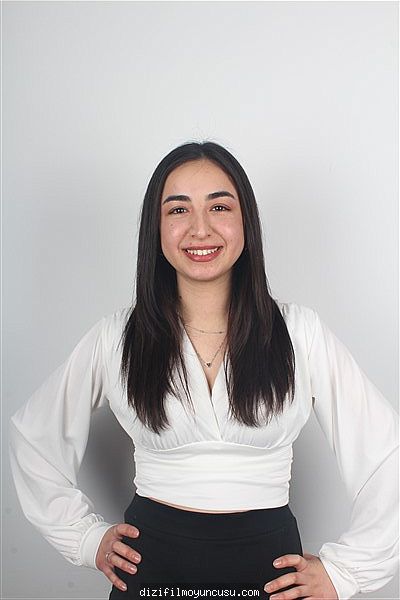 Kadın Oyuncular Adayımız Saadet