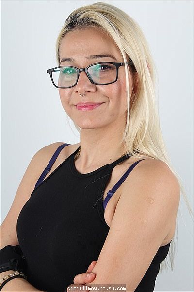 Kadın Oyuncular Adayımız Melis