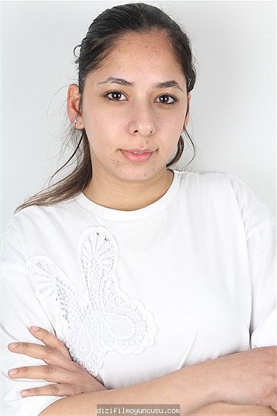 Kadın Oyuncular Adayımız Emine