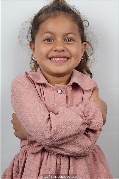 Adana Cast Ajans Oyuncusu Nehir