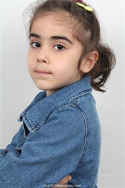 Çocuk Oyuncular Adayımız Zümra