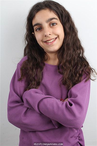 Çocuk Oyuncular Adayımız Azra