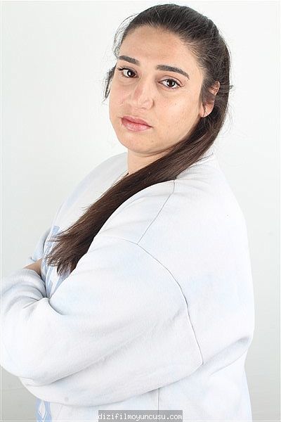 Kadın Oyuncular Adayımız Sümeyye