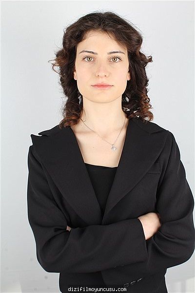 Kadın Oyuncular Adayımız Melda