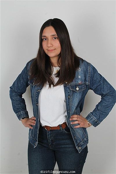Kadın Oyuncular Adayımız Betül